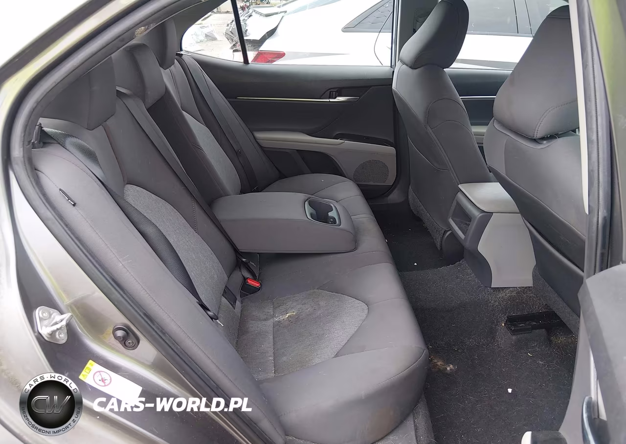 2018 Toyota Camry Le VIN:4T1B11HK3JU530907 - 8