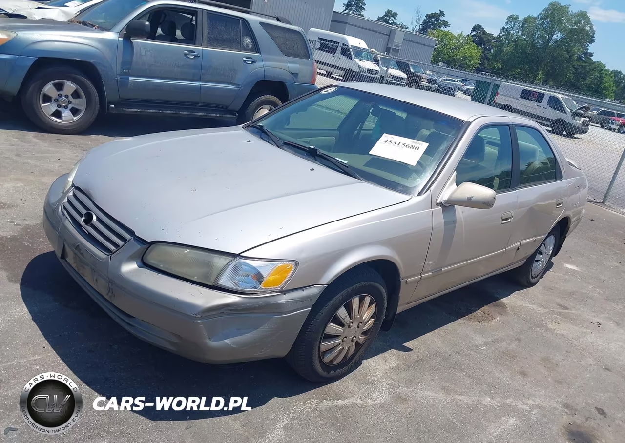 1999 Toyota Camry Le VIN:4T1BG22K6XU511810 - 2
