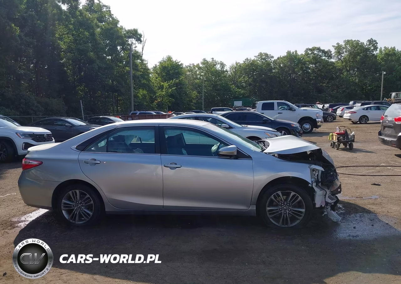 2016 Toyota Camry Se VIN:4T1BF1FK3GU593597 - 13
