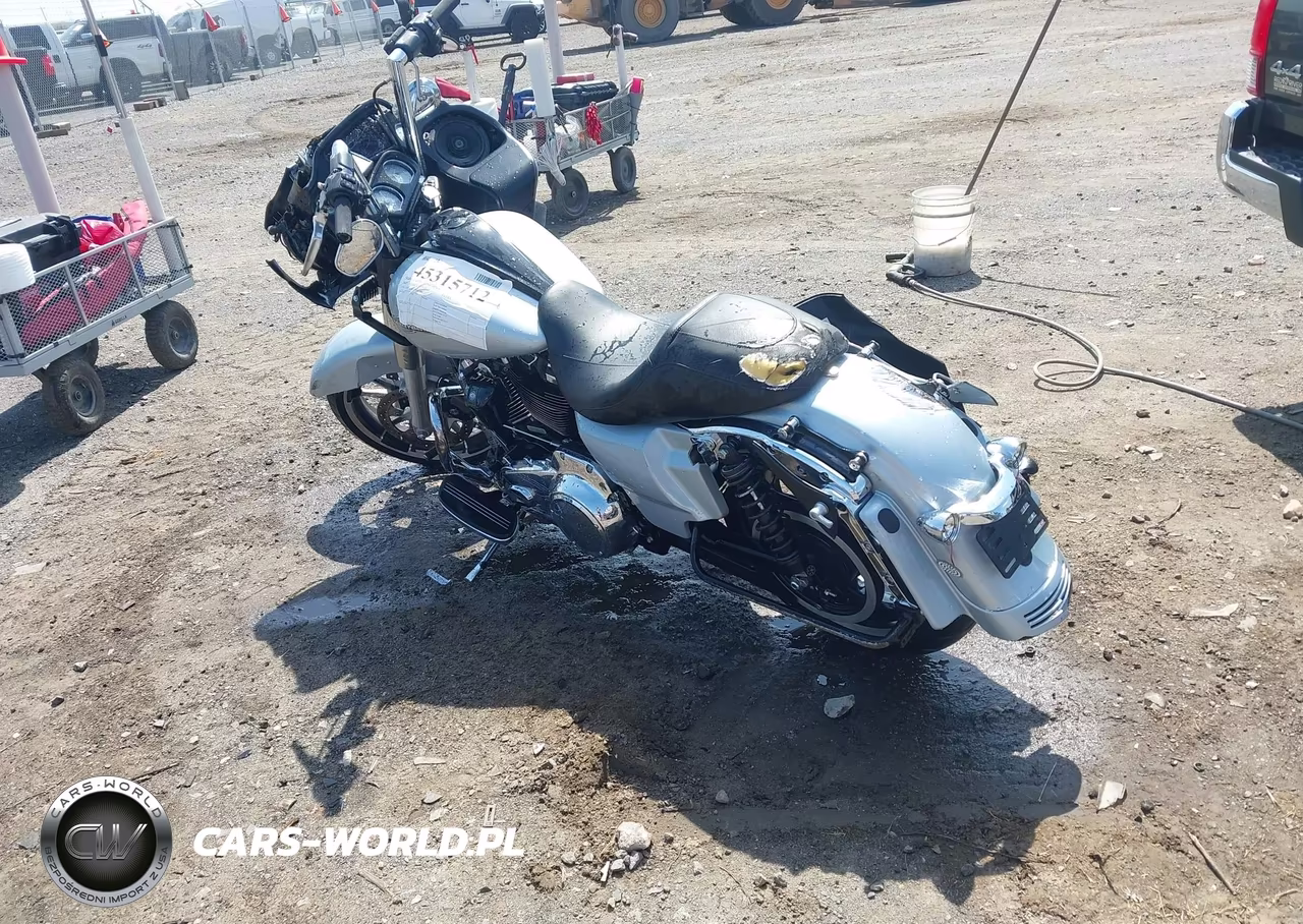 2023 Harley-Davidson Fltrx VIN:1HD1KHC11PB617065 - 3