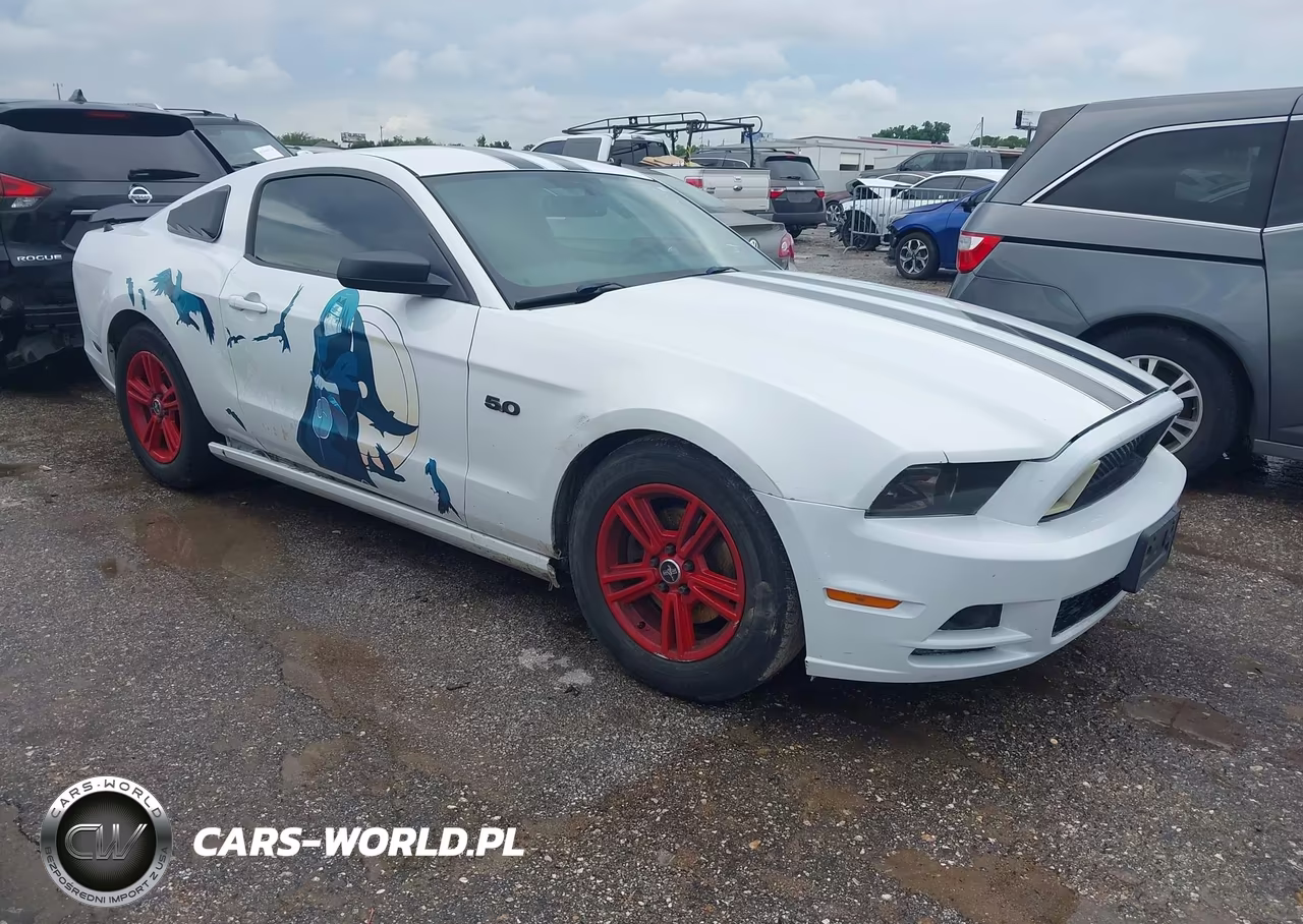 2014 Ford Mustang V6