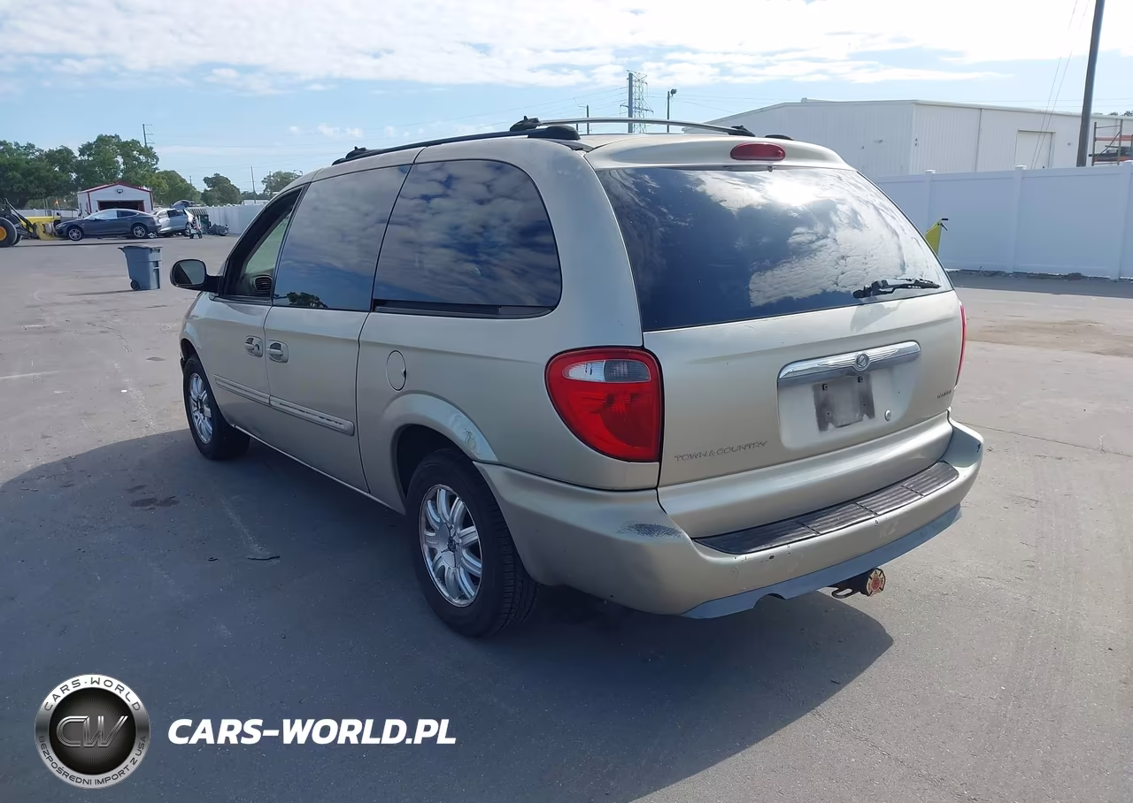 2005 Chrysler Town & Country Touring VIN:2C4GP54L55R190998 - 3