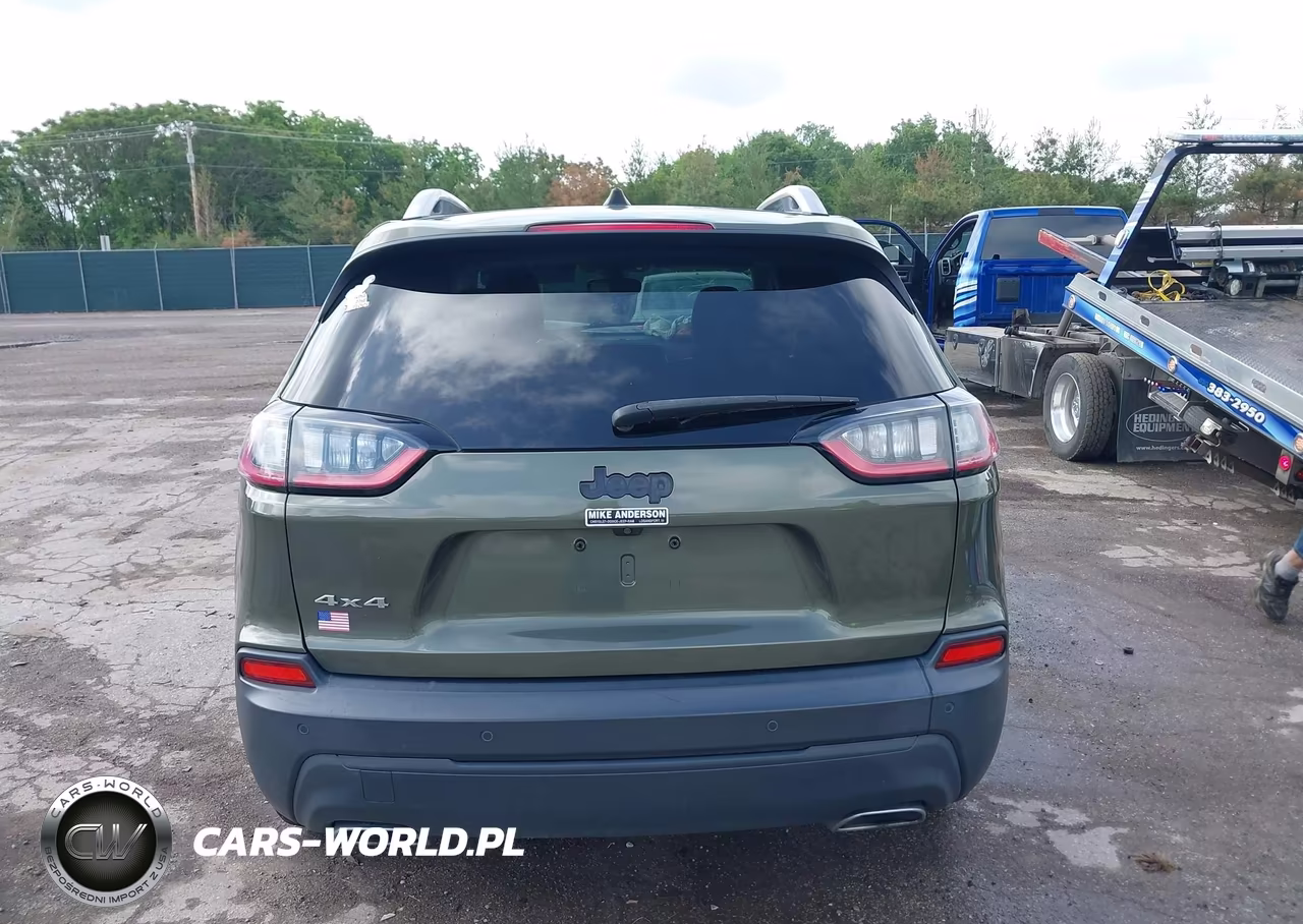 2019 Jeep Cherokee Latitude Plus 4X4 VIN:1C4PJMLX0KD323603 - 15
