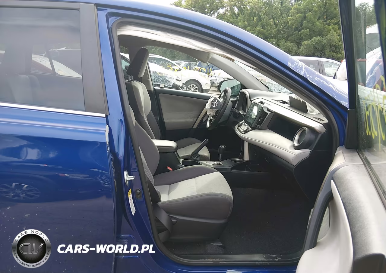 2015 Toyota Rav4 Xle VIN:2T3RFREV3FW237004 - 5