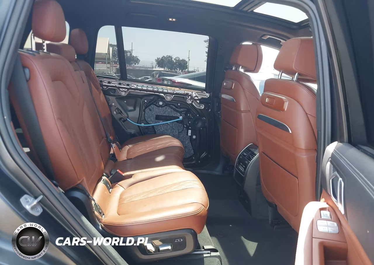 2024 BMW X7 xDrive40I VIN:5UX23EM0XR9U98254 - 8