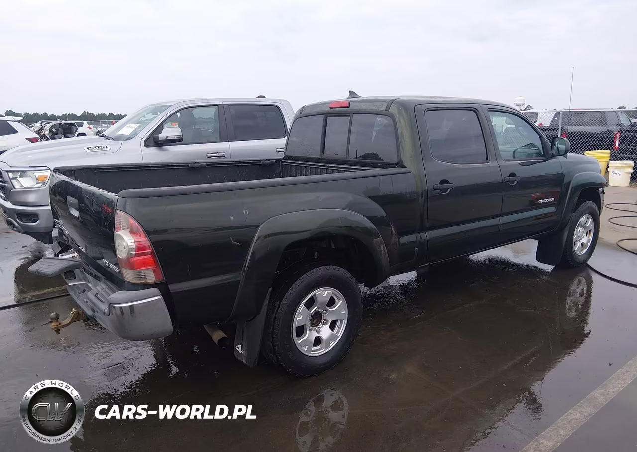 2014 Toyota Tacoma Base V6 VIN:3TMMU4FN8EM068924 - 4