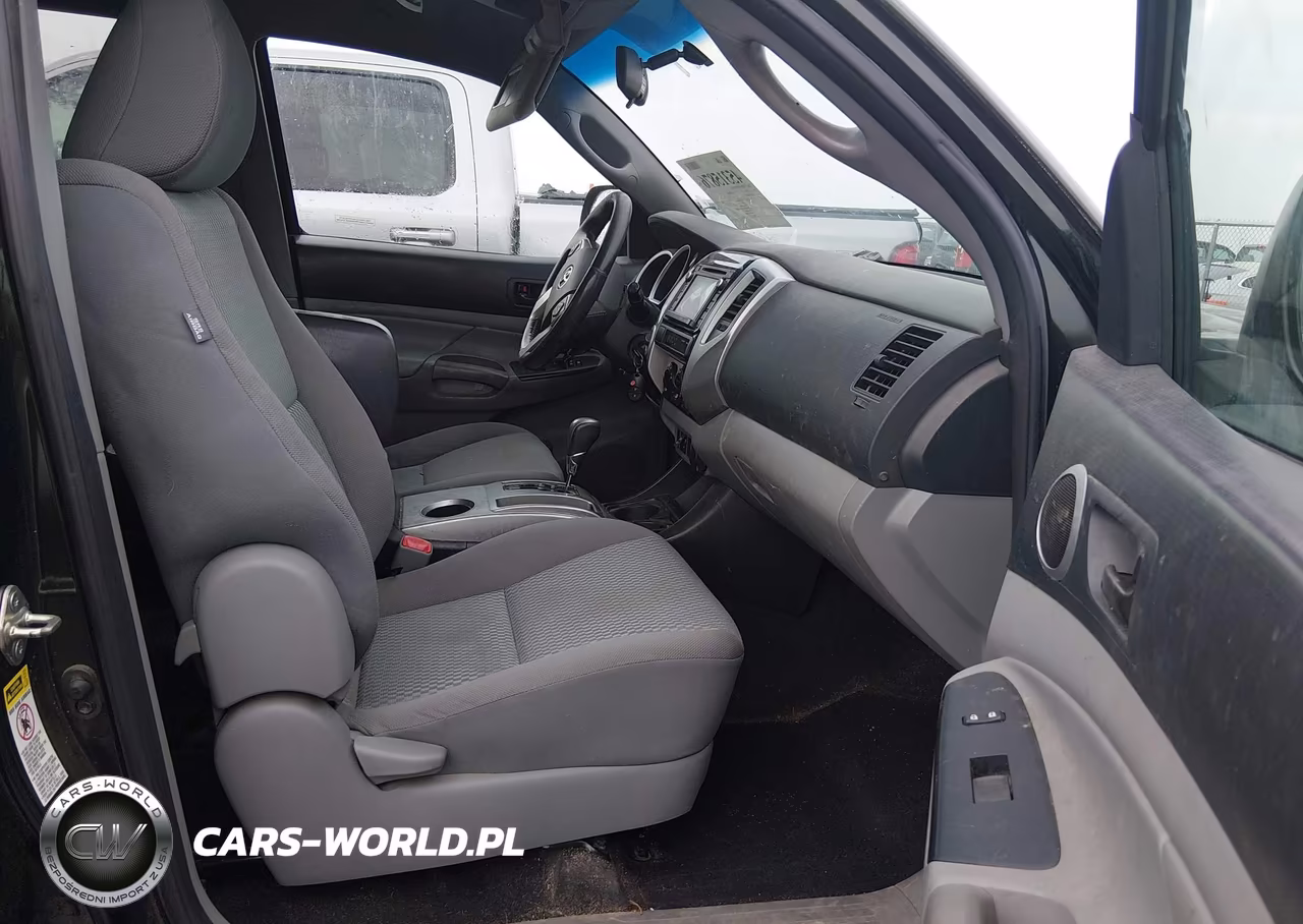 2014 Toyota Tacoma Base V6 VIN:3TMMU4FN8EM068924 - 5