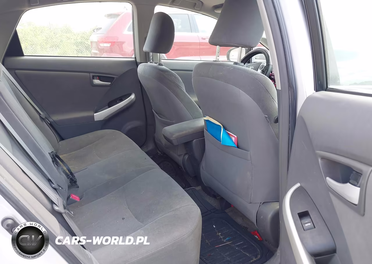 2011 Toyota Prius Two VIN:JTDKN3DU5B0299898 - 8