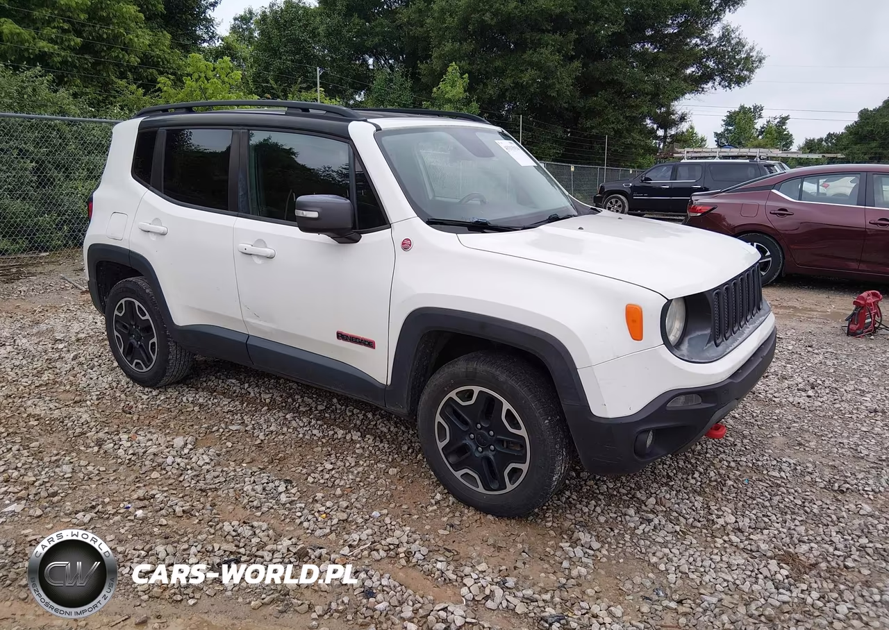 2016 Jeep Renegade Trailhawk – zdjęcie 1 z 16