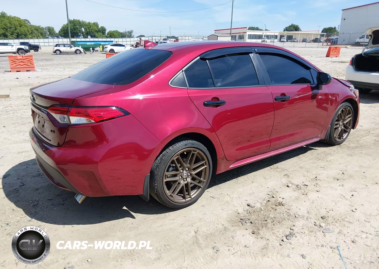 2022 Toyota Corolla Le VIN:5YFEPMAE8NP378647 - 4