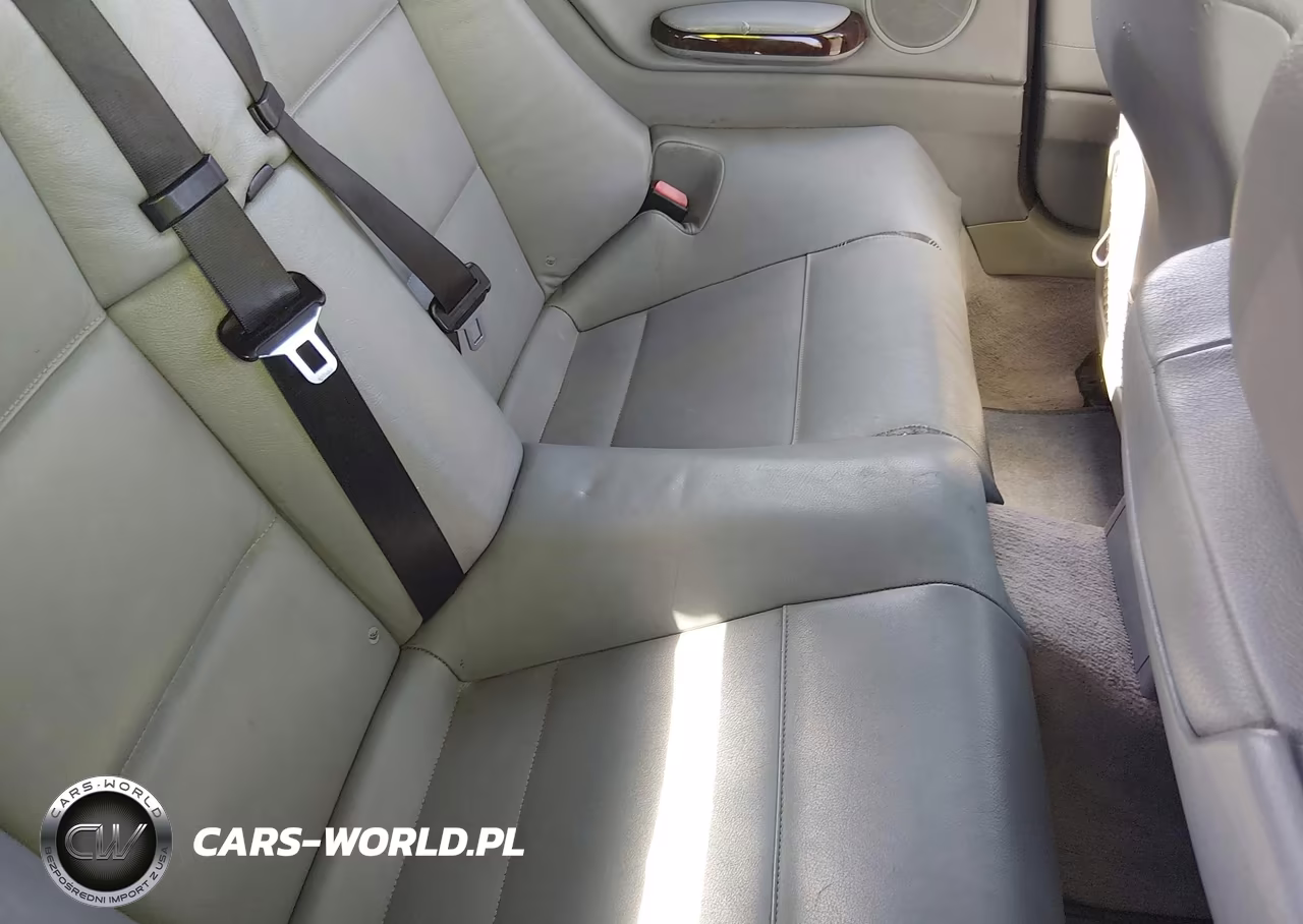 2006 BMW 325Ci VIN:WBABW33416PX87402 - 8