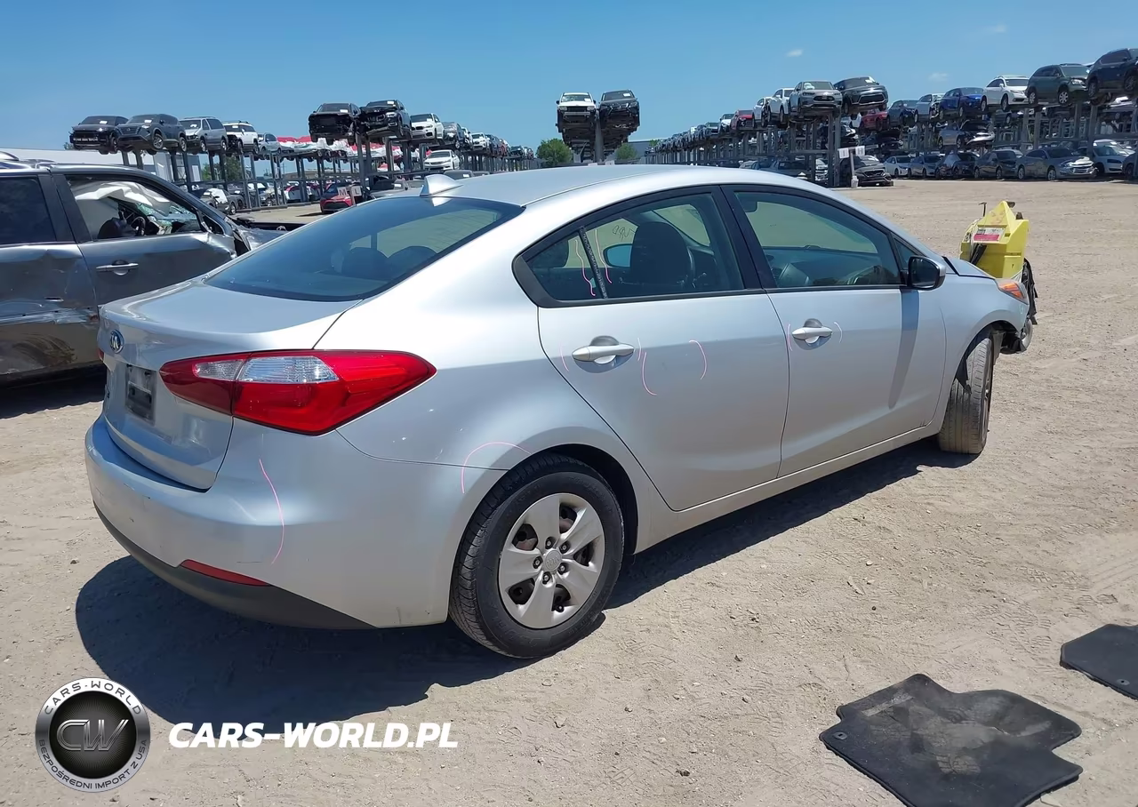 2016 Kia Forte Lx VIN:KNAFK4A6XG5488740 - 4