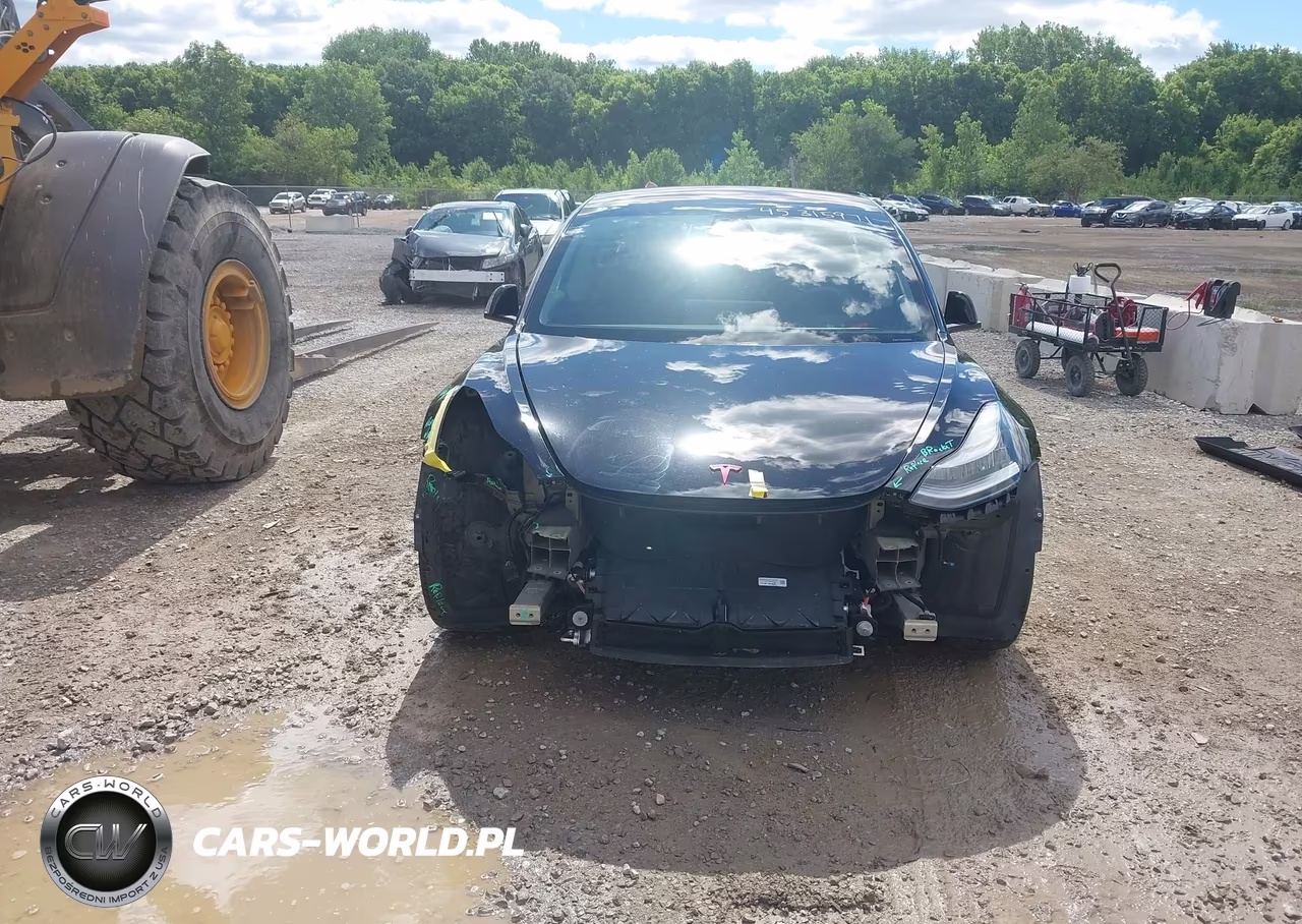 2018 Tesla Model 3 Long Range-Mid Range VIN:5YJ3E1EA8JF122873 - 13
