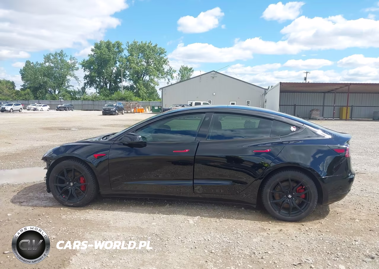 2018 Tesla Model 3 Long Range-Mid Range VIN:5YJ3E1EA8JF122873 - 15