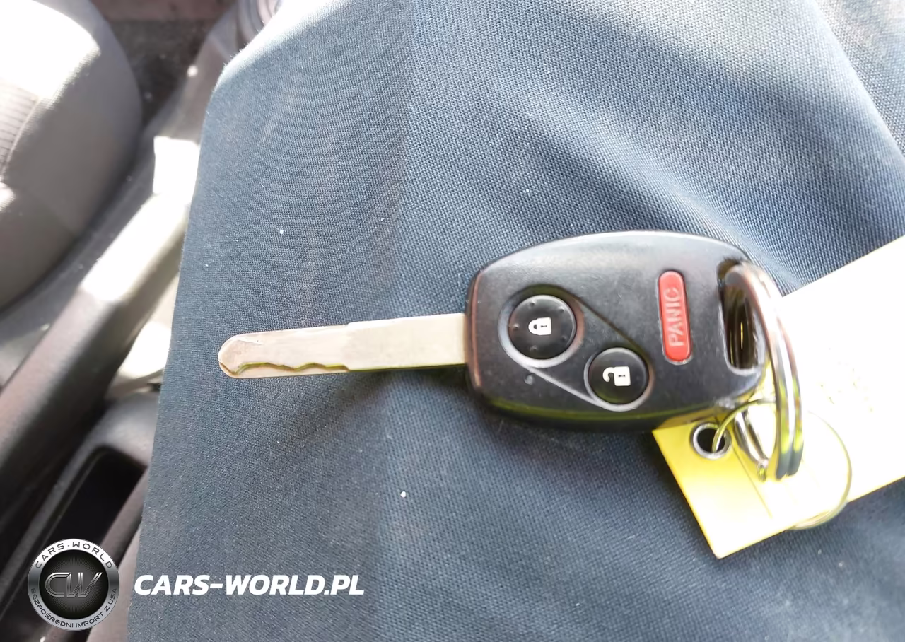 2011 Honda Fit VIN:JHMGE8H31BC023736 - 11