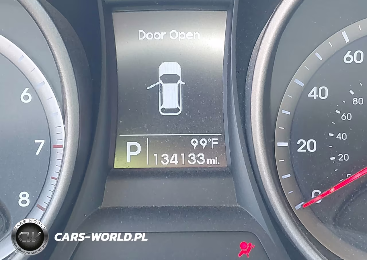 2015 Hyundai Santa Fe Sport 2.4L VIN:5XYZU3LB4FG250323 - 15