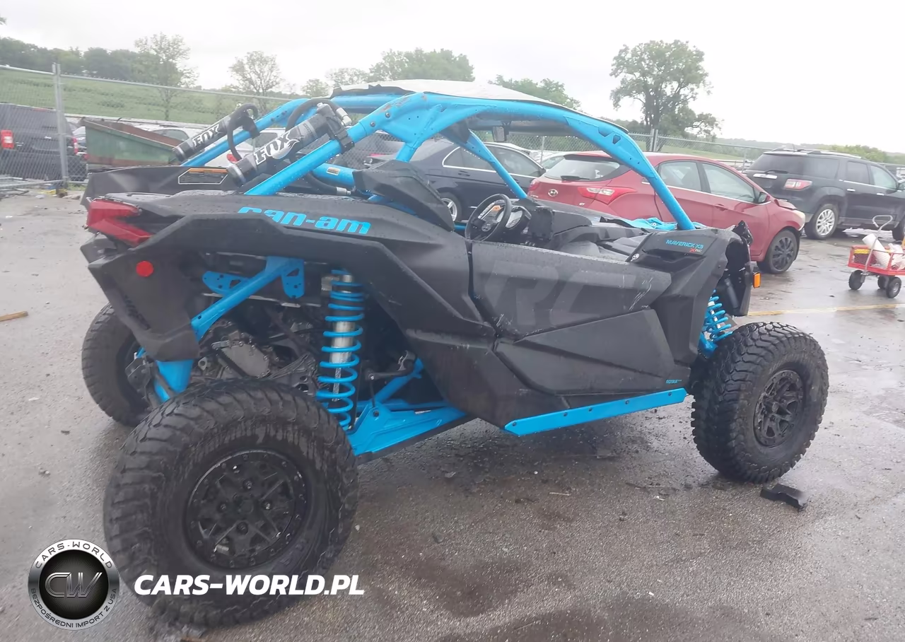 2018 Can-Am Maverick X3 X Rc Turbo R VIN:3JBVVAW44JK001897 - 12
