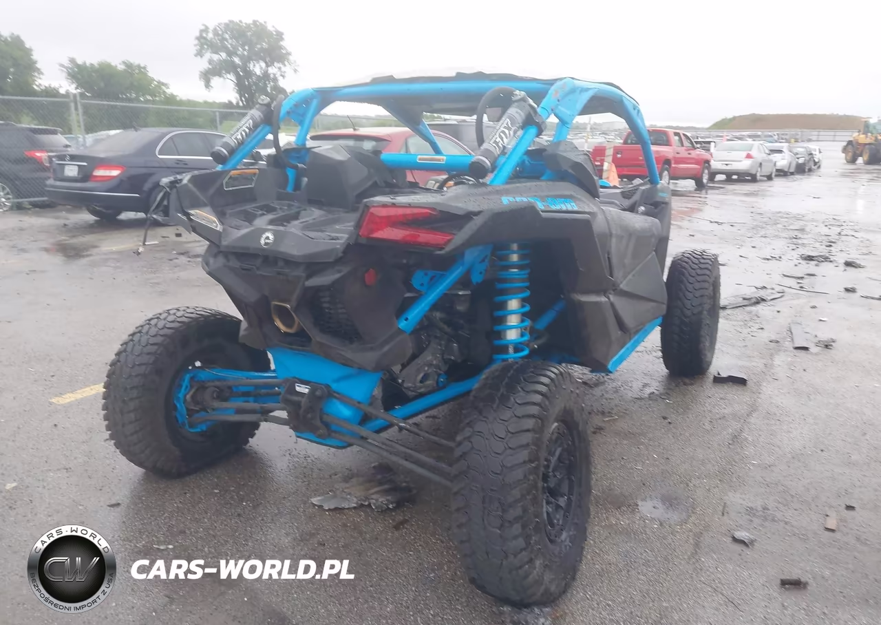 2018 Can-Am Maverick X3 X Rc Turbo R VIN:3JBVVAW44JK001897 - 4