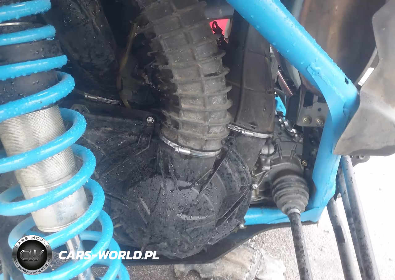 2018 Can-Am Maverick X3 X Rc Turbo R VIN:3JBVVAW44JK001897 - 9