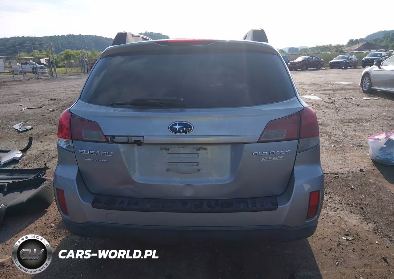 2011 Subaru Outback 2.5I Premium VIN:4S4BRBGC3B3318590 - 17
