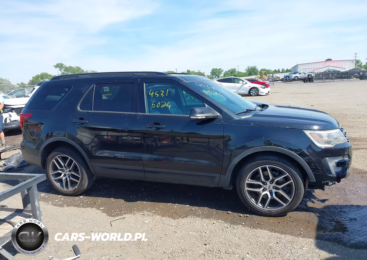 2017 Ford Explorer Sport VIN:1FM5K8GT1HGC88740 - 14