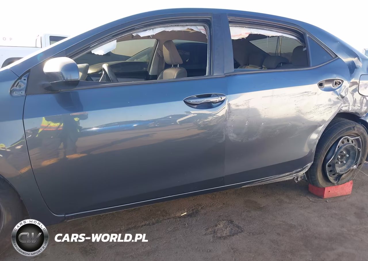 2016 Toyota Corolla Le VIN:2T1BURHE1GC618820 - 14
