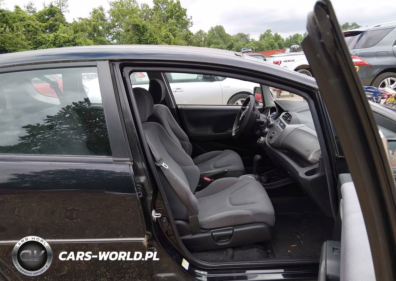 2009 Honda Fit VIN:JHMGE88279S036692 - 5