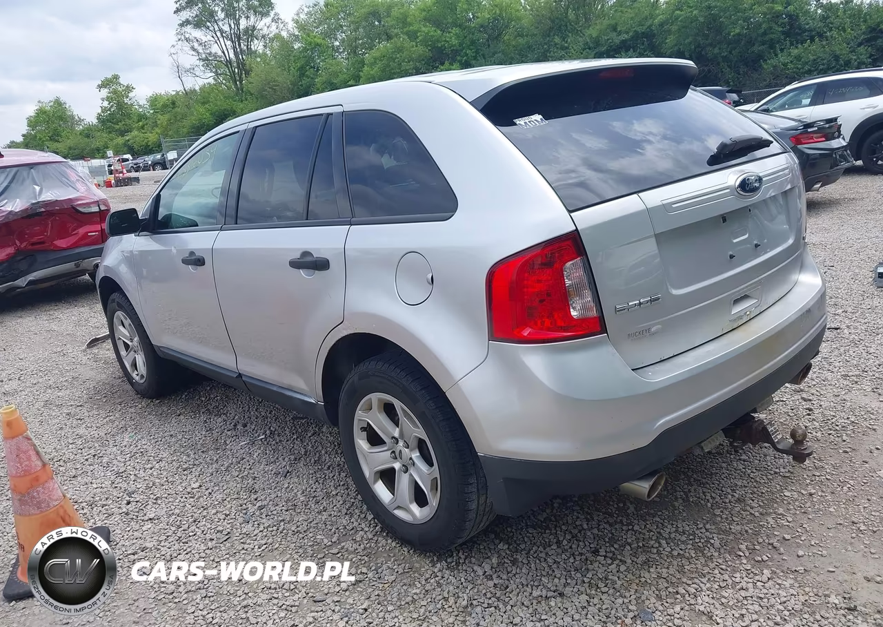 2013 Ford Edge Se VIN:2FMDK4GC2DBE31894 - 3