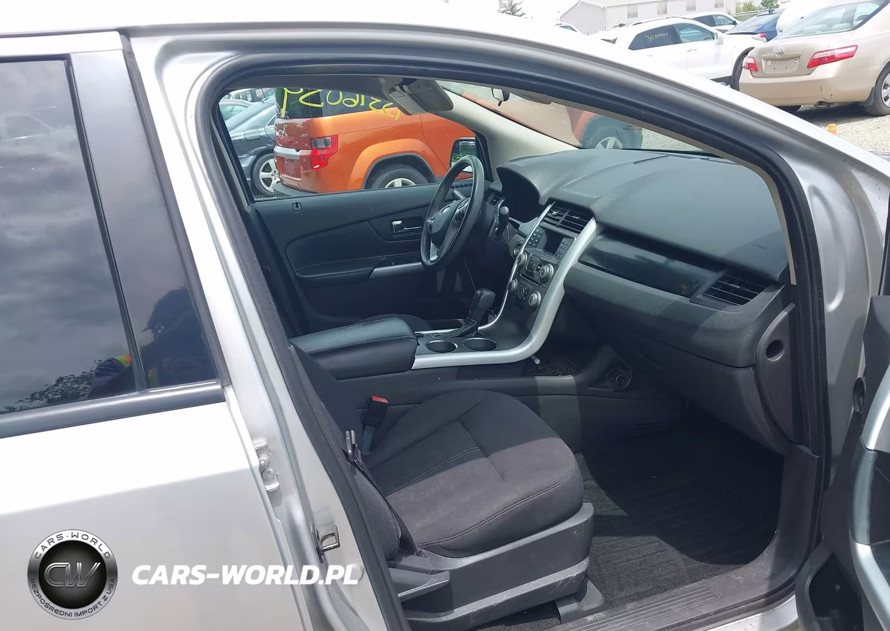 2013 Ford Edge Se VIN:2FMDK4GC2DBE31894 - 5