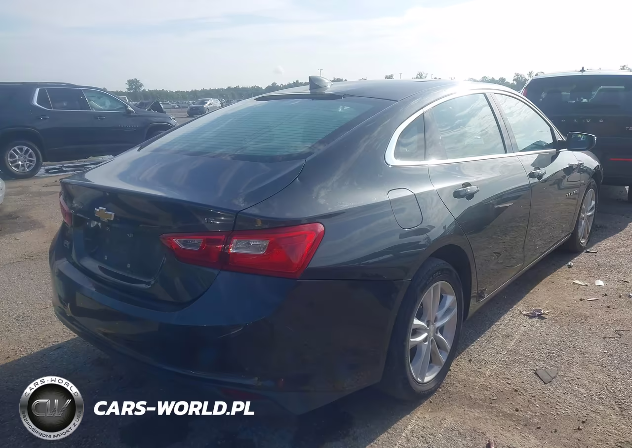 2018 Chevrolet Malibu Lt VIN:1G1ZD5ST8JF174180 - 4
