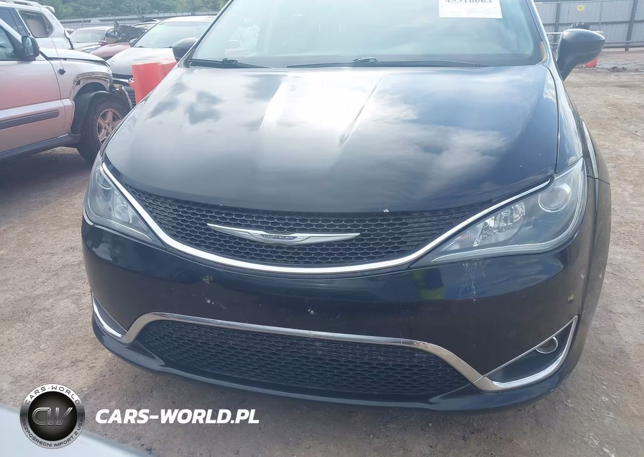 2017 Chrysler Pacifica Touring-L VIN:2C4RC1BG7HR702333 - 12