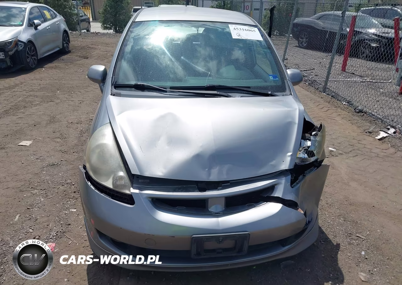 2008 Honda Fit Sport VIN:JHMGD38698S037804 - 12