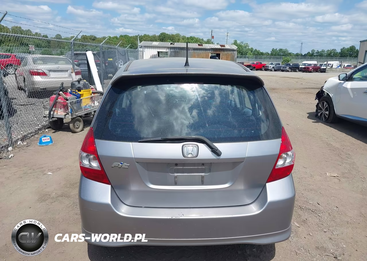 2008 Honda Fit Sport VIN:JHMGD38698S037804 - 16