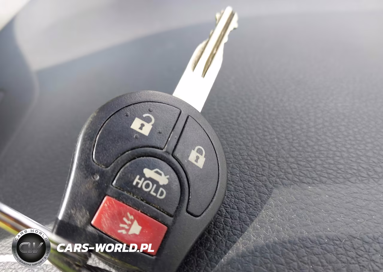 2018 Nissan Sentra S VIN:3N1AB7APXJY318155 - 11