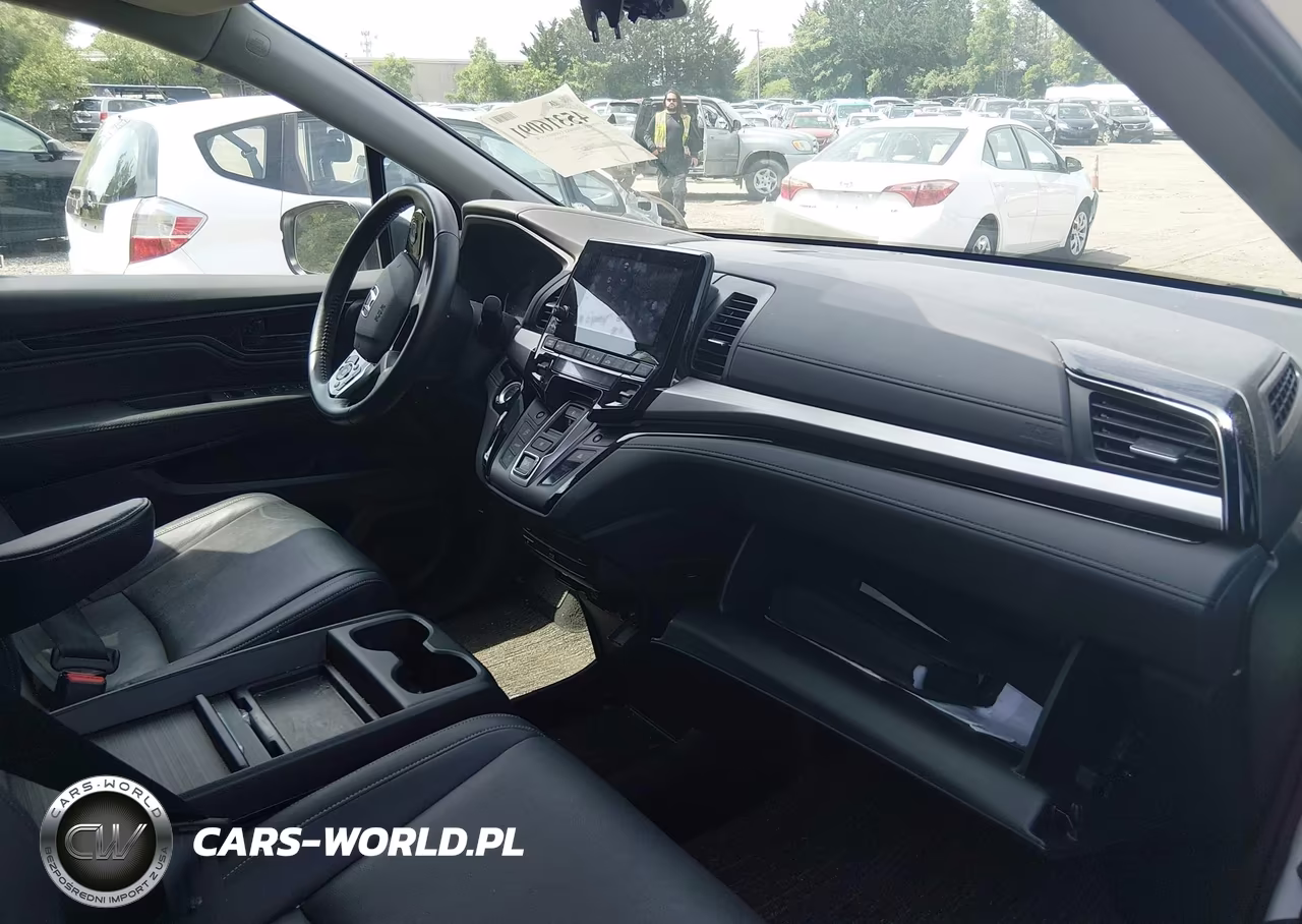 2024 Honda Odyssey Touring VIN:5FNRL6H86RB043476 - 5