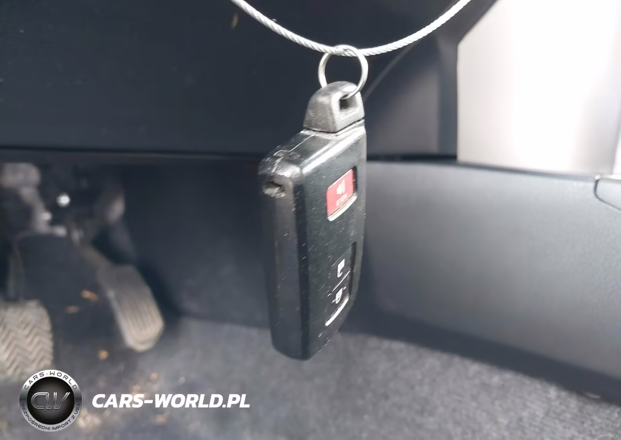 2018 Toyota Rav4 Xle VIN:JTMRFREVXJJ227108 - 11