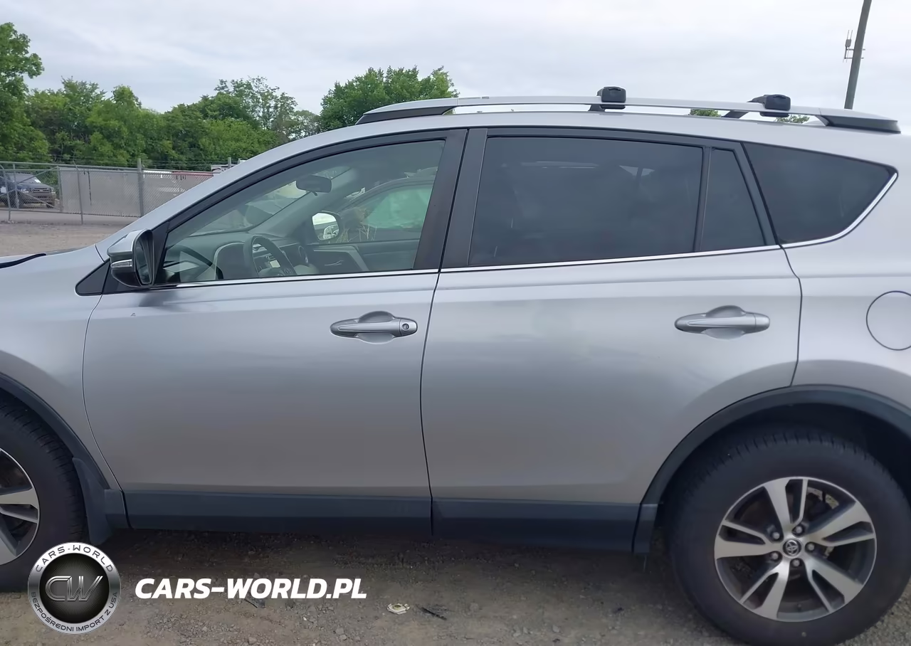 2018 Toyota Rav4 Xle VIN:JTMRFREVXJJ227108 - 15