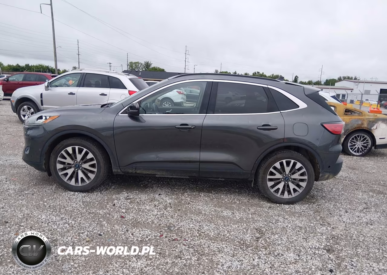 2020 Ford Escape Titanium VIN:1FMCU9J98LUB04313 - 14