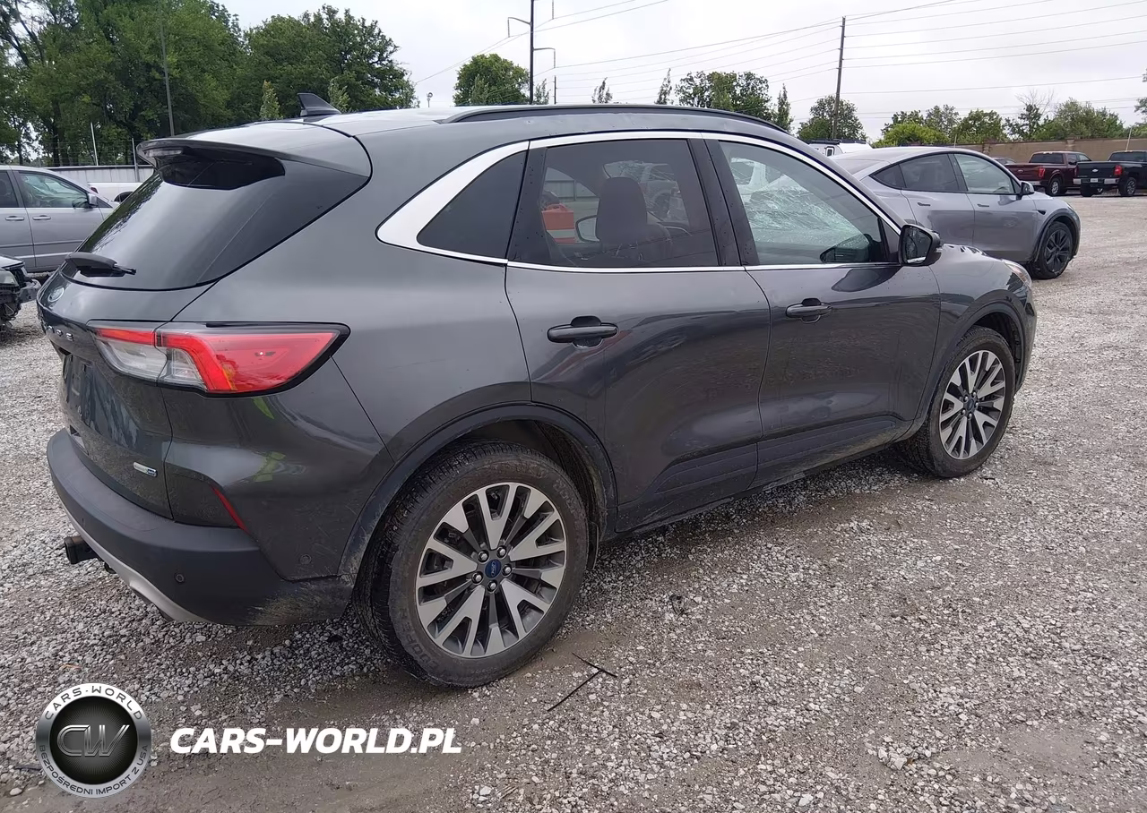 2020 Ford Escape Titanium VIN:1FMCU9J98LUB04313 - 4