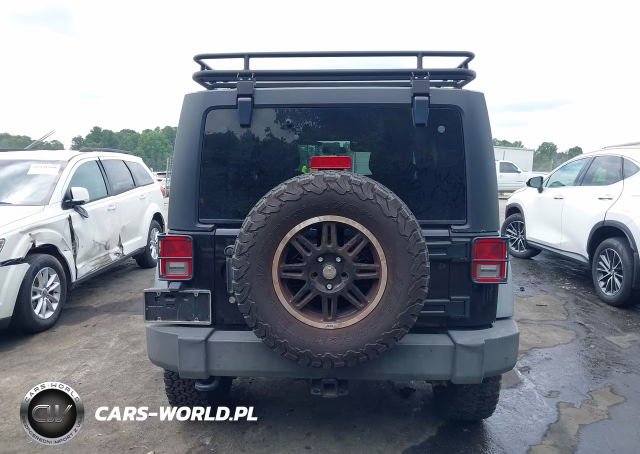 2011 Jeep Wrangler Unlimited Sport VIN:1J4BA3H17BL574871 - 16