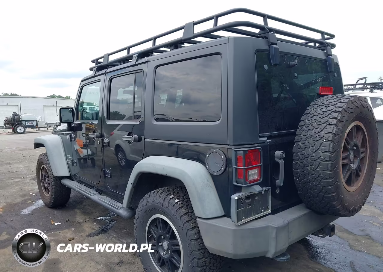 2011 Jeep Wrangler Unlimited Sport VIN:1J4BA3H17BL574871 - 3