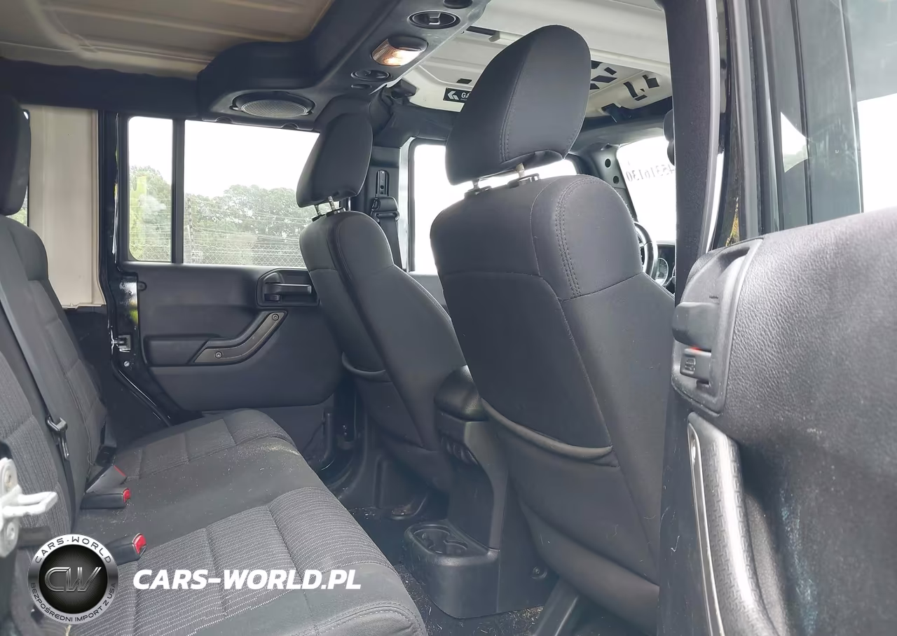 2011 Jeep Wrangler Unlimited Sport VIN:1J4BA3H17BL574871 - 8