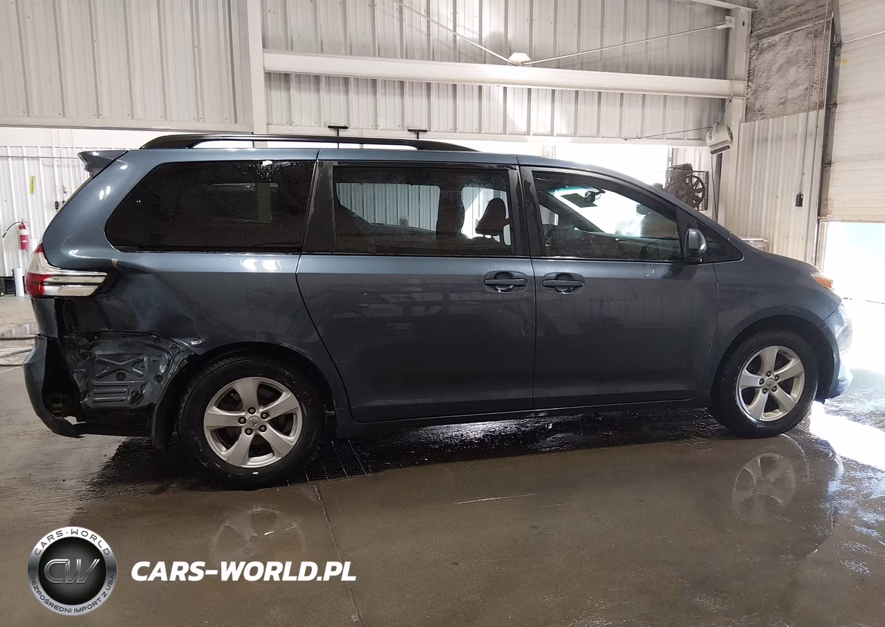 2017 Toyota Sienna Le 8 Passenger VIN:5TDKZ3DC1HS814493 - 13