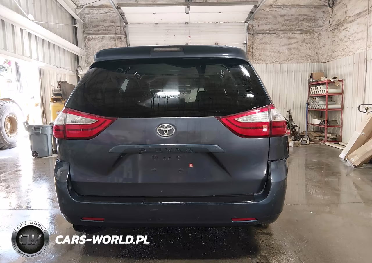 2017 Toyota Sienna Le 8 Passenger VIN:5TDKZ3DC1HS814493 - 16