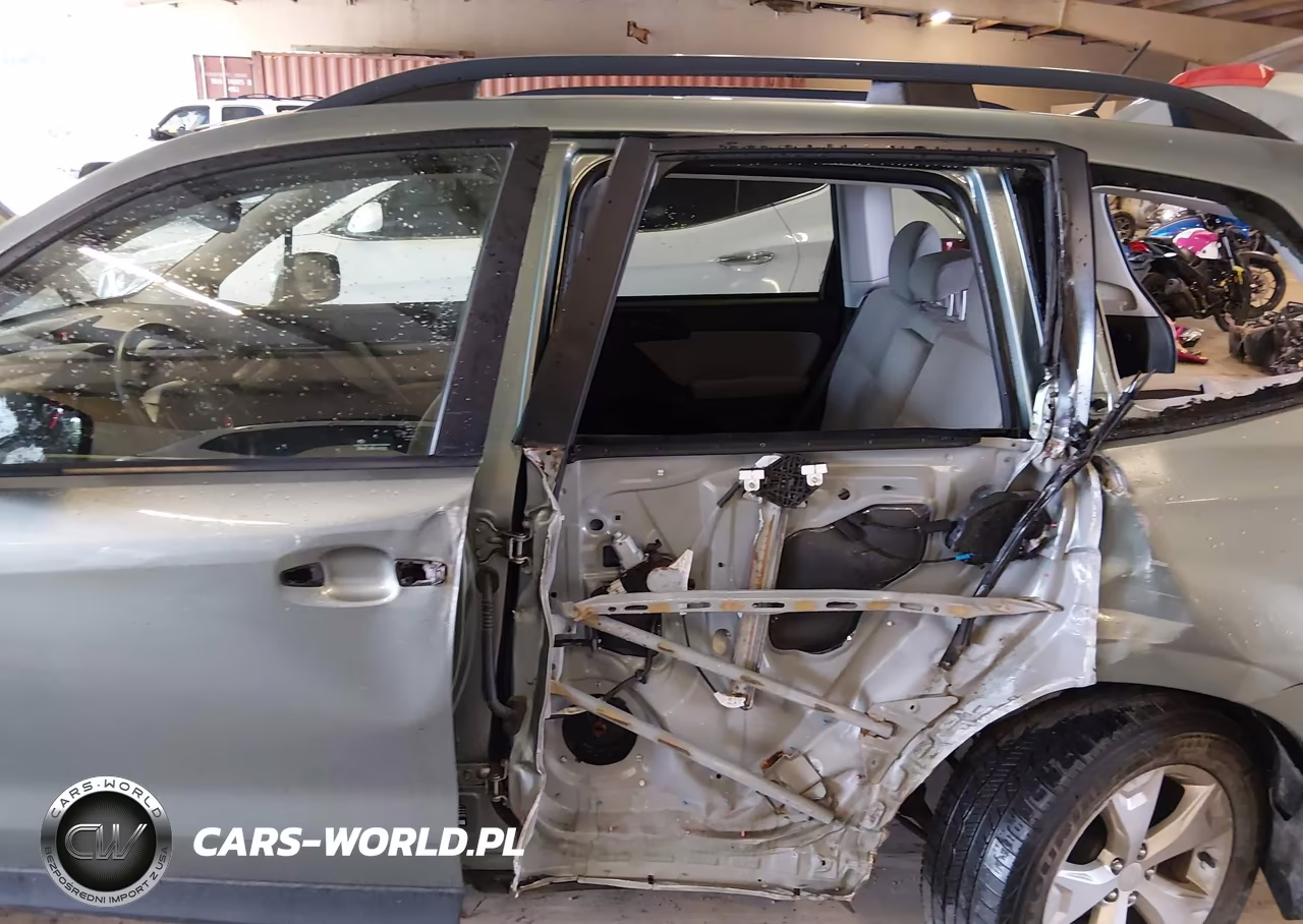 2014 Subaru Forester 2.5I Premium VIN:JF2SJAEC2EH545903 - 6