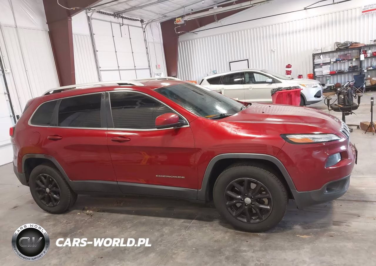2016 Jeep Cherokee Latitude VIN:1C4PJMCS5GW283096 - 13