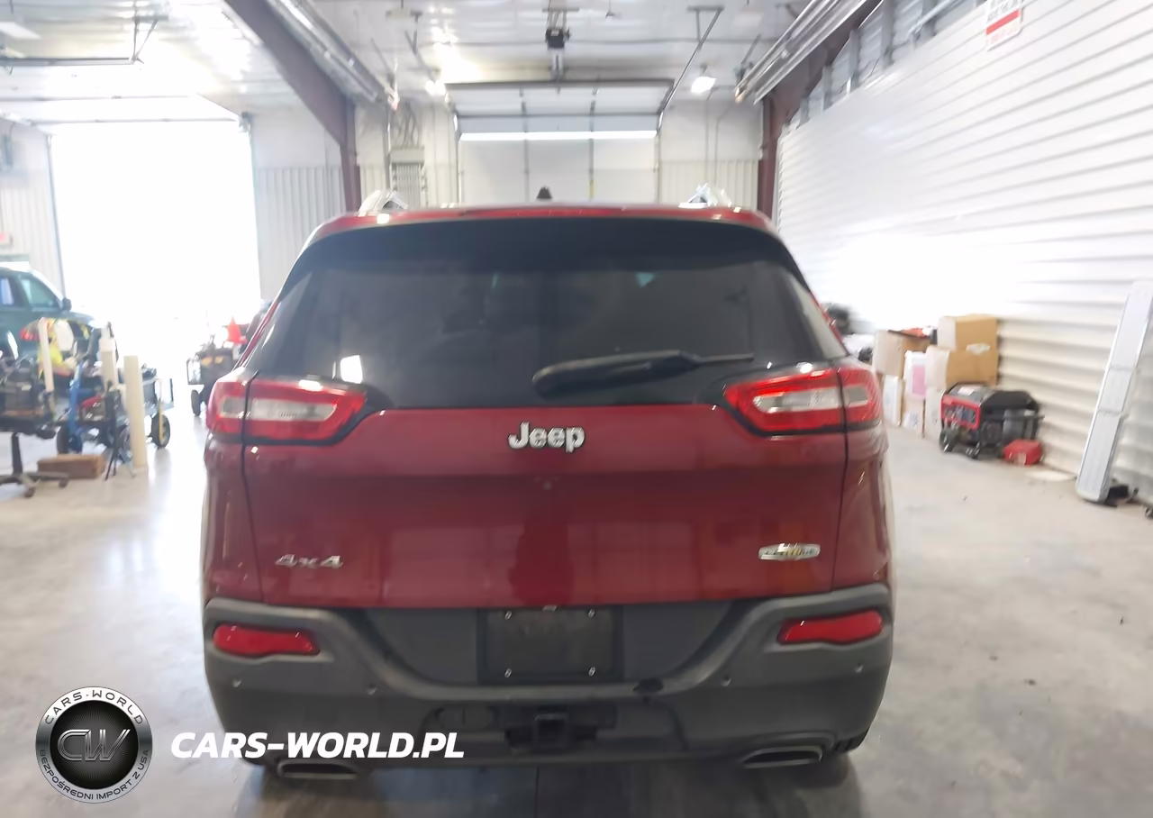2016 Jeep Cherokee Latitude VIN:1C4PJMCS5GW283096 - 16