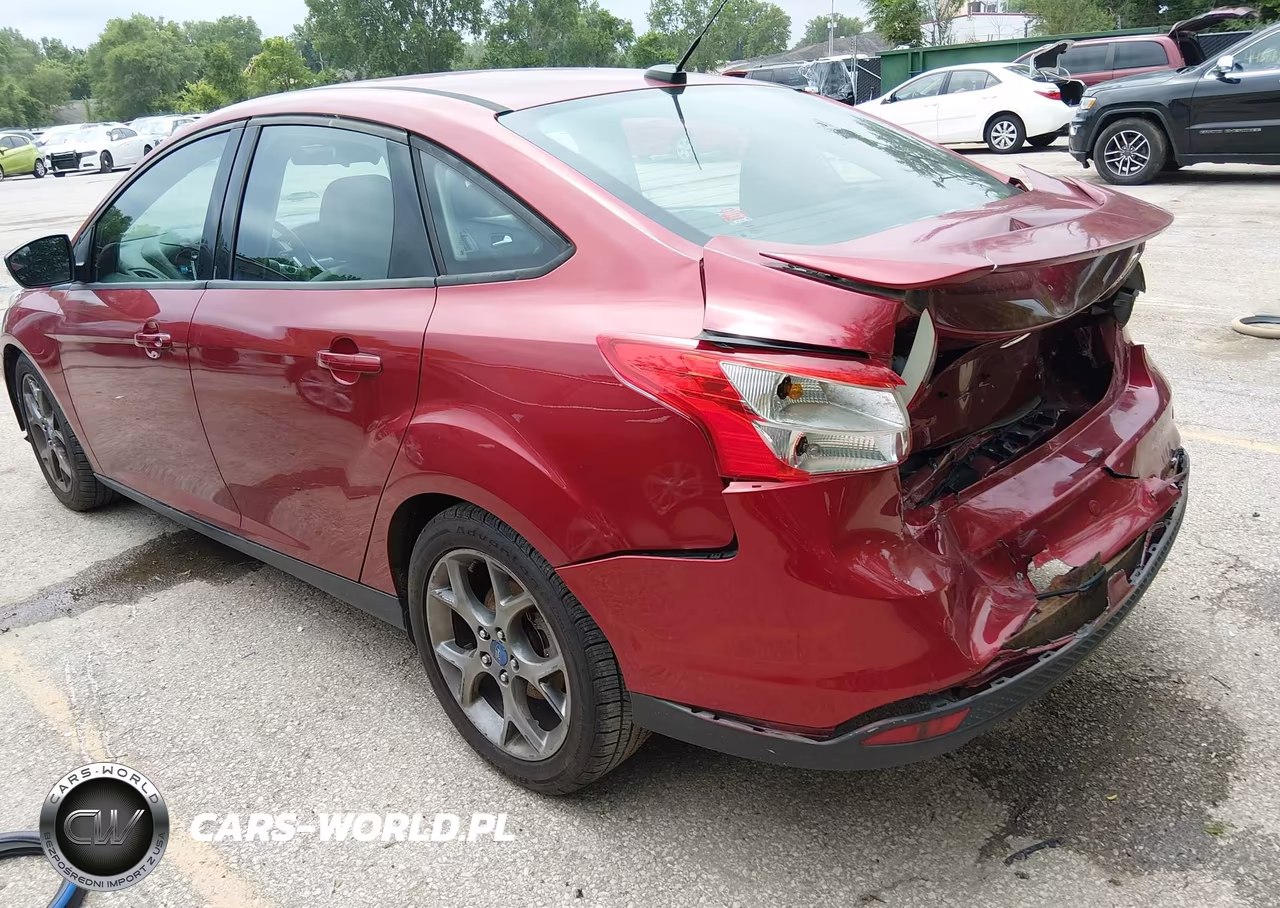 2013 Ford Focus Se VIN:1FADP3F23DL163100 - 3