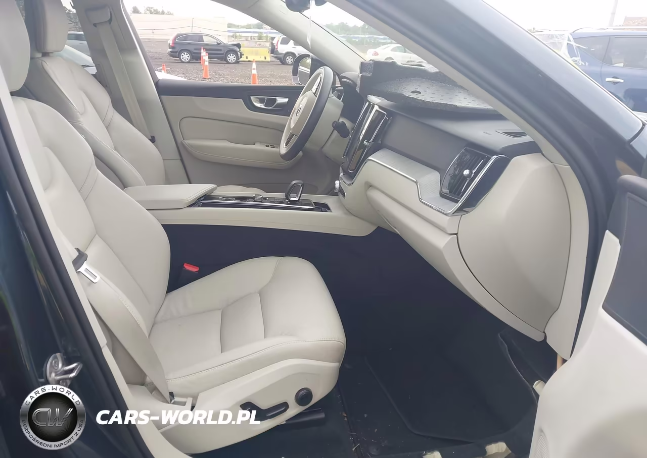 2025 Volvo Xc60 Plug-In Hybrid Plus, T8 Awd Electric-Gasoline, Dark VIN:YV4H60RCXS1104424 - 5