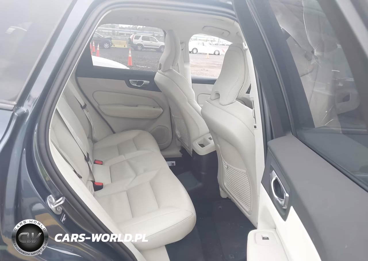 2025 Volvo Xc60 Plug-In Hybrid Plus, T8 Awd Electric-Gasoline, Dark VIN:YV4H60RCXS1104424 - 8